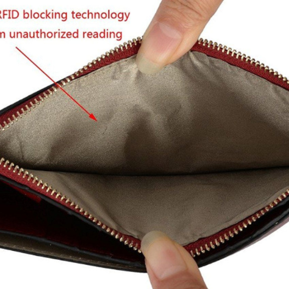 RED LEATHER 20 CARD ORGANIZER/WALLET - Picture 5 of 9